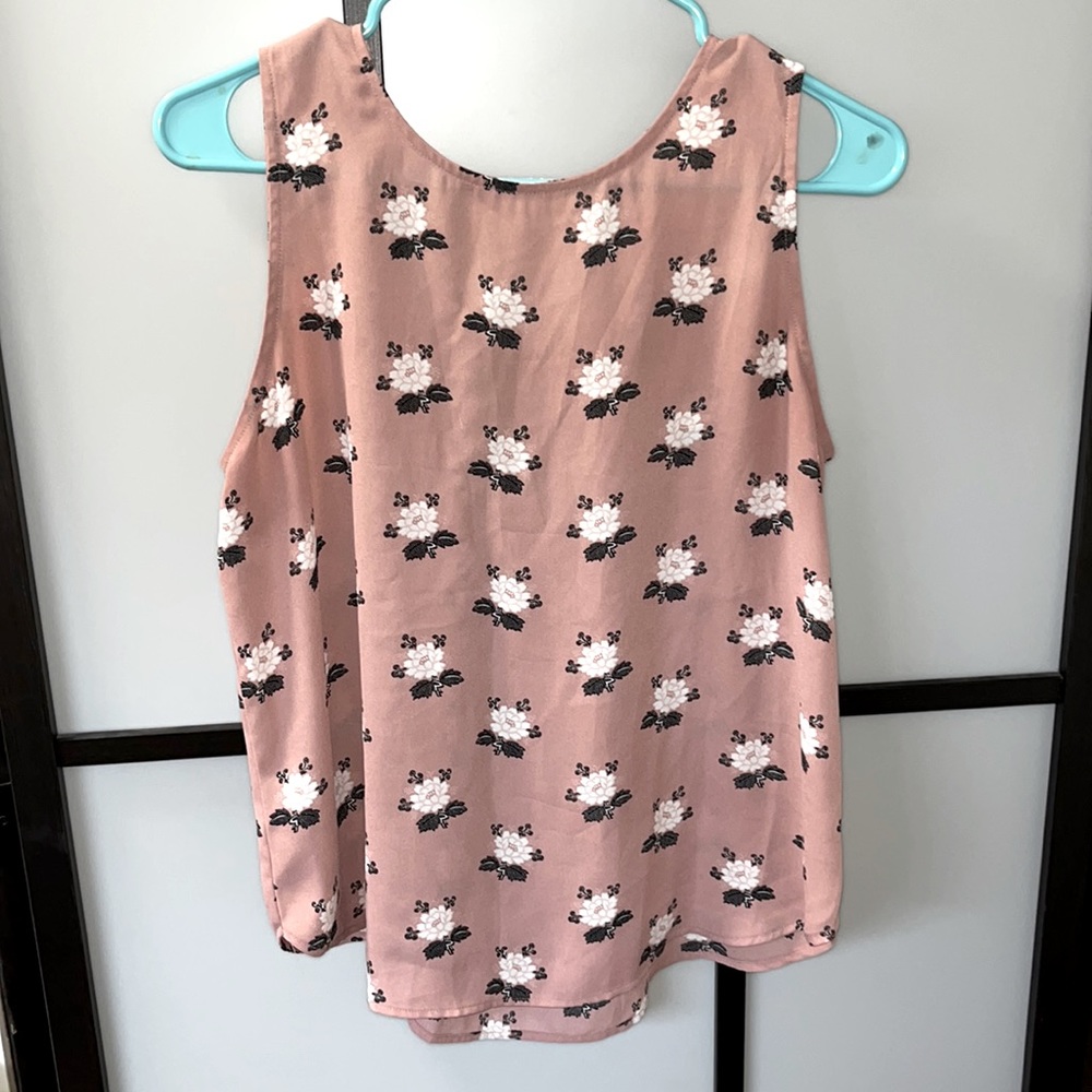 Cute Pink LOFT blouse